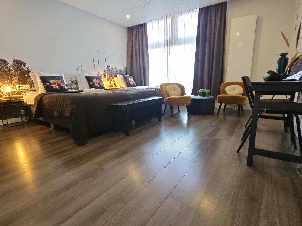 Hotel Anna Casparii Harlingen Bagian luar foto