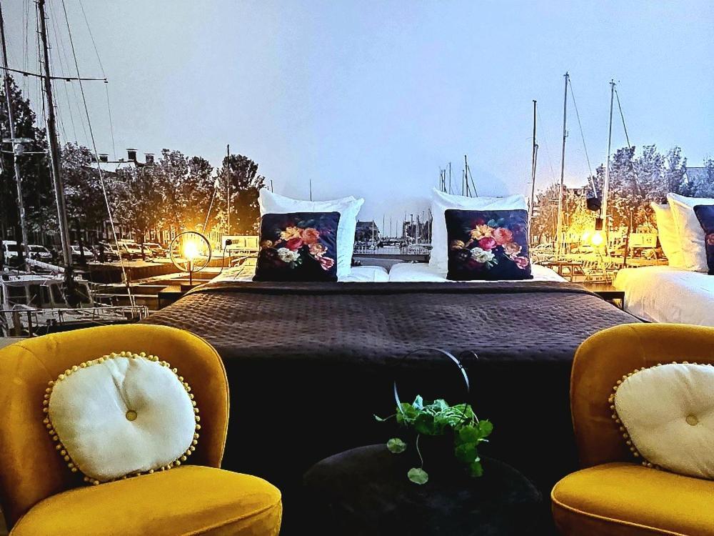 Hotel Anna Casparii Harlingen Bagian luar foto
